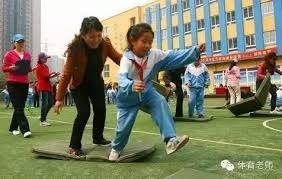 巴尔韦德精彩搓传贡萨洛，后者瞬间引爆伯纳乌