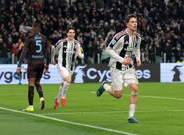 国米球迷比赛中高歌嘲讽米兰：卡尔迪纳莱别卖米兰，留下来