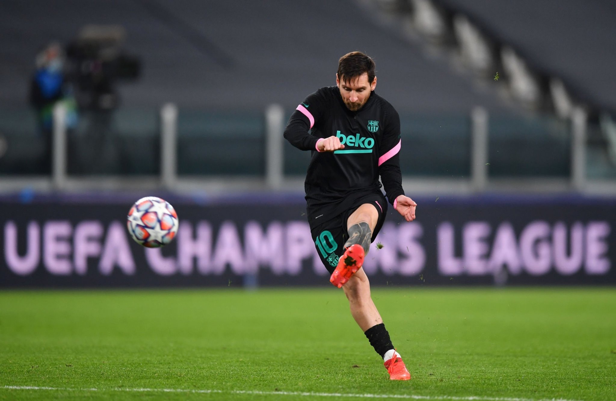 手面前保持 手面前保持